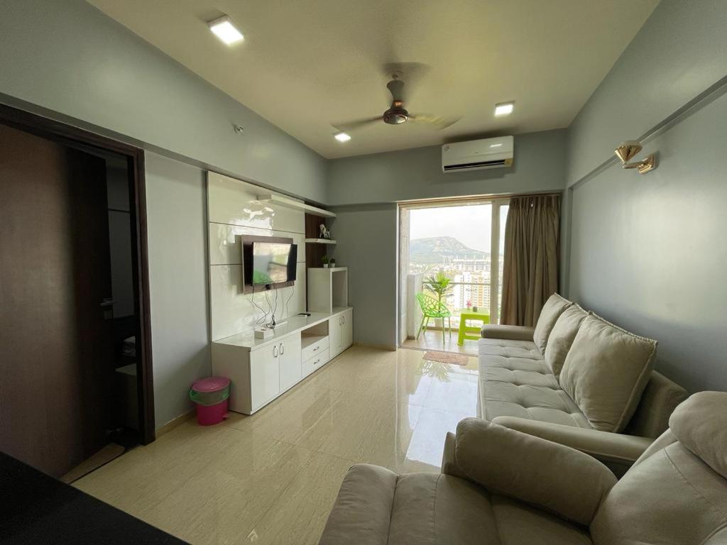 Luxurious Apartment *